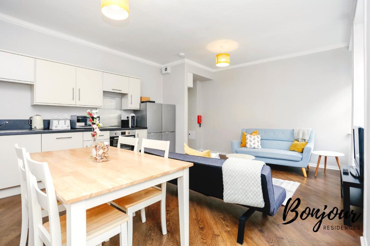 Bright New Town 2br-1ba, 1 Min To George St By Bonjour Residences Appartement EDI